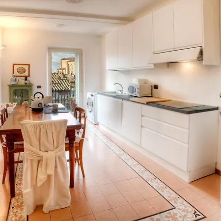 Apartment Dama Charming 100m From Piazza Del Campo